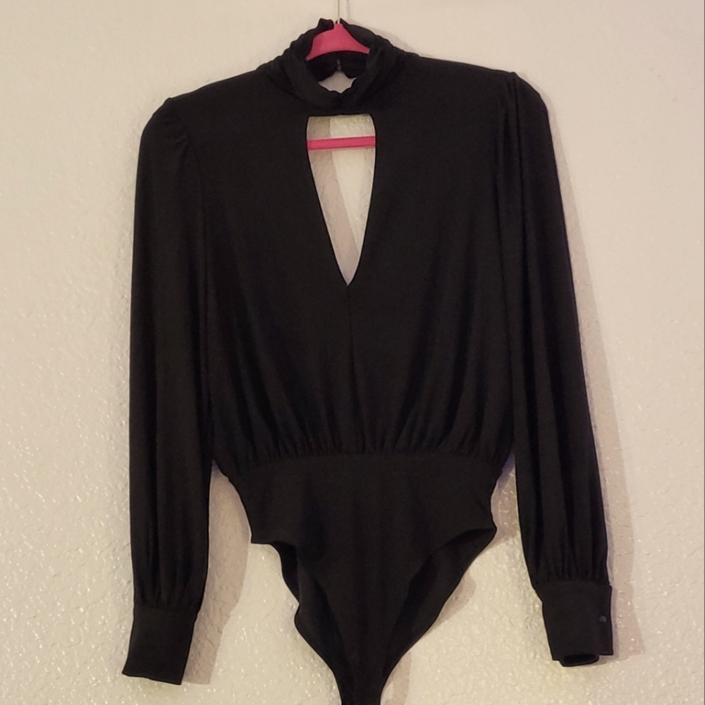 Womens top small / med